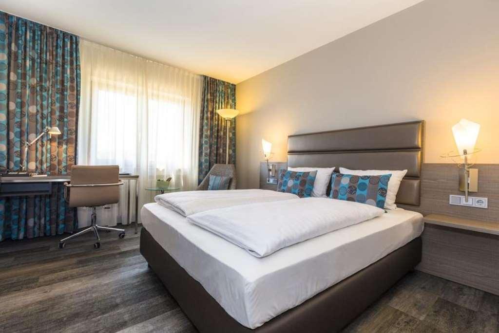 Hotel Scheffelhöhe Bruchsal Szoba fotó