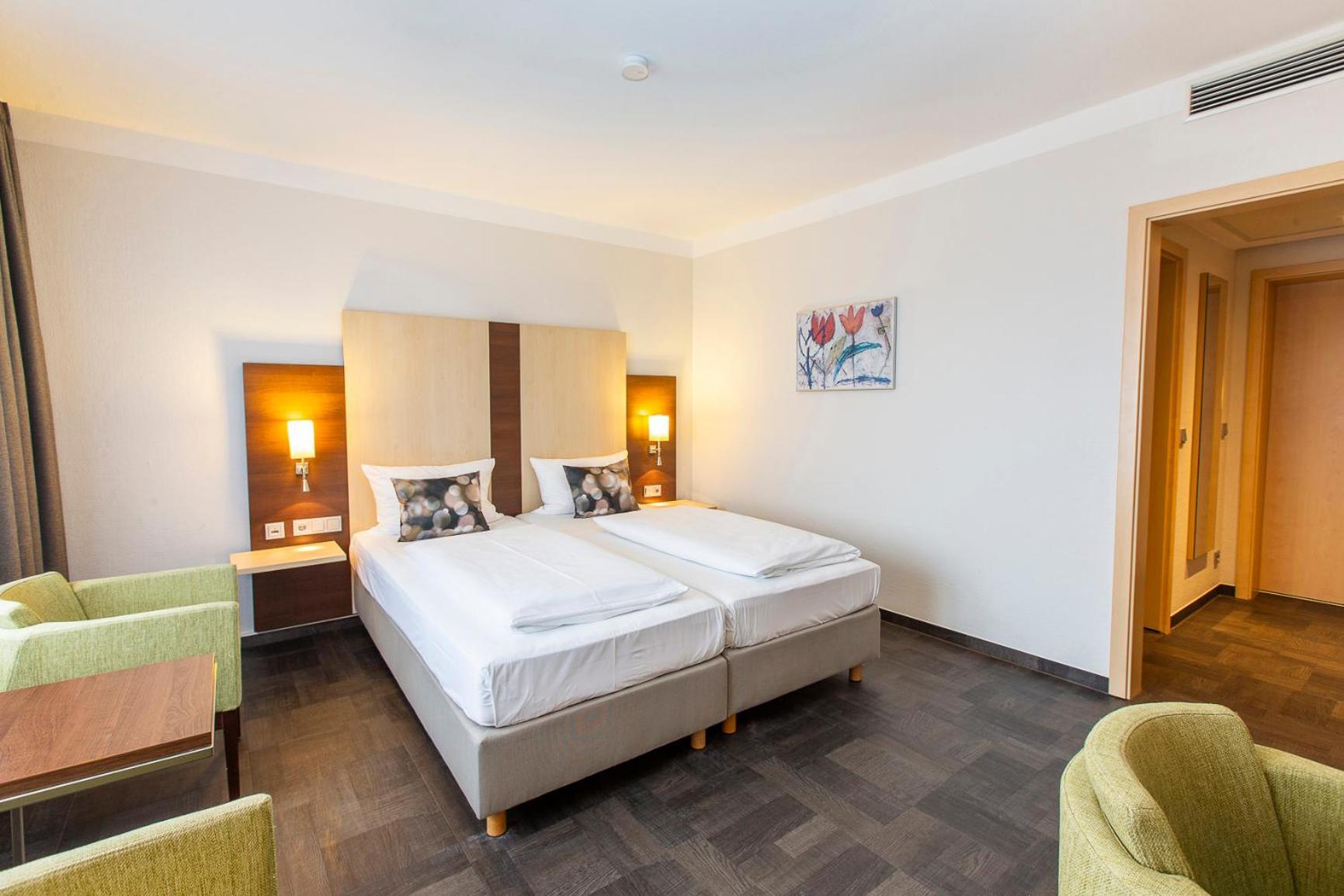 Hotel Scheffelhöhe Bruchsal Kültér fotó