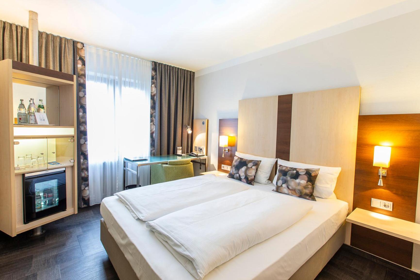 Hotel Scheffelhöhe Bruchsal Kültér fotó
