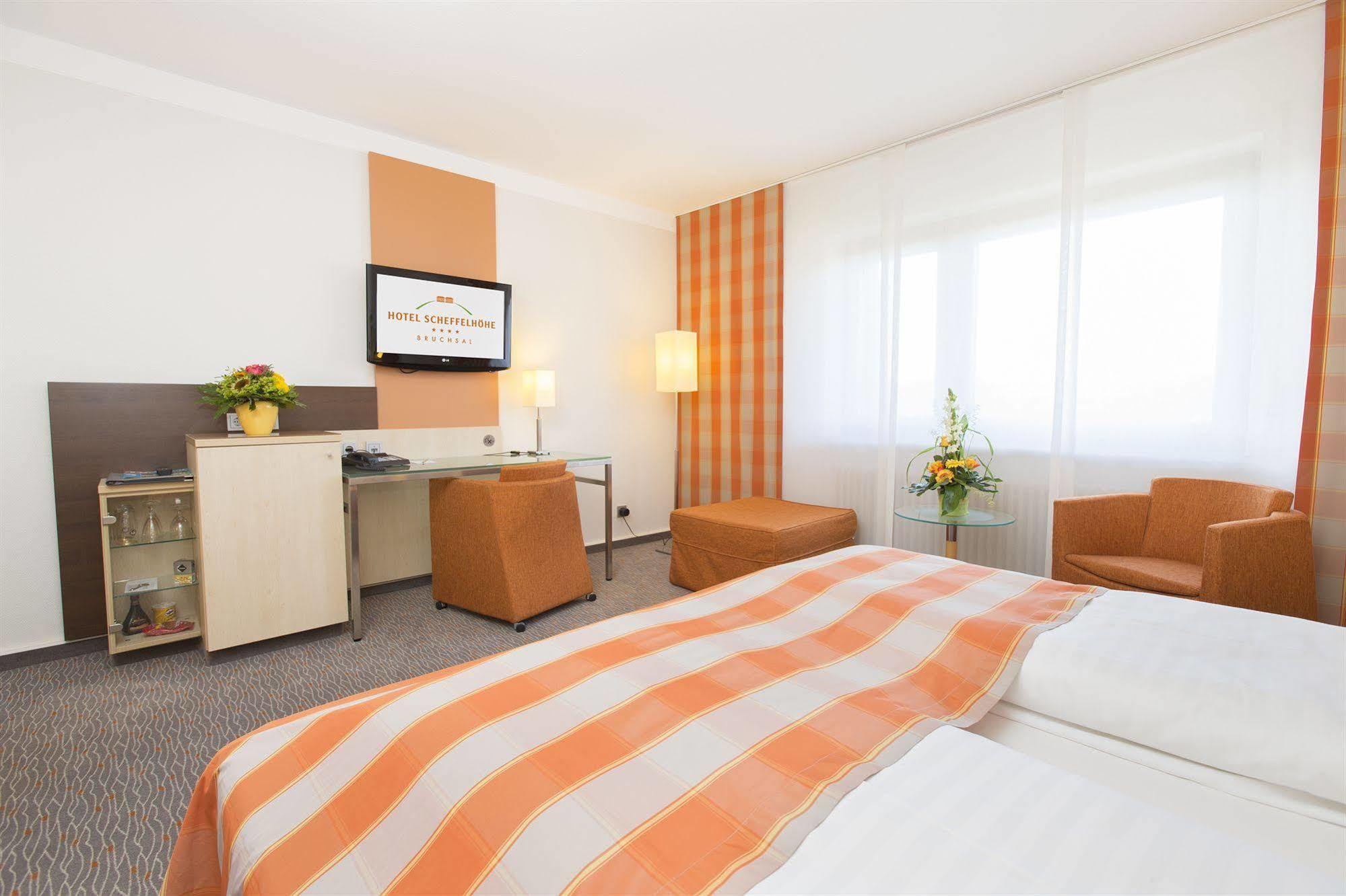 Hotel Scheffelhöhe Bruchsal Kültér fotó
